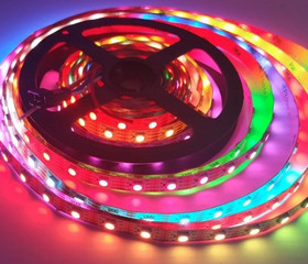 Герметичная Адресная светодиодная лента SMD 5050, 30Led/м, 12V RGB-SPI (пиксель 3 диода)